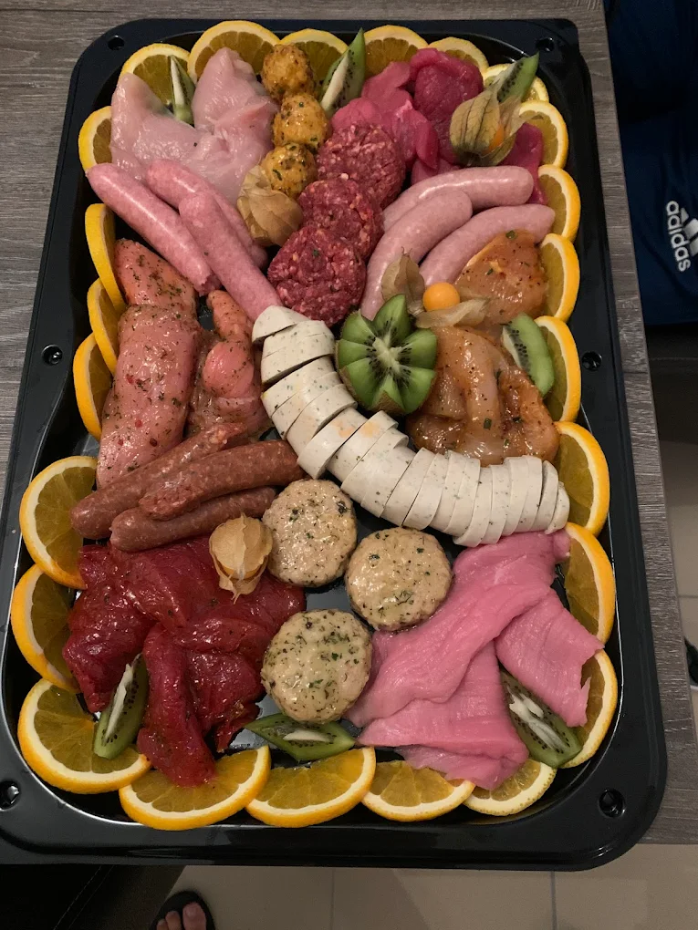 Plateau traiteur garni pour barbecue